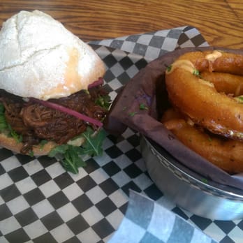 Knuckle Sandwich - Poutineries Near Me - Toronto, Ontario