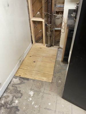 Imperial Cleaning and Residential Repair Logo