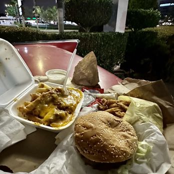 Brolly Hut - Bacon burger, Chili Cheese Fries, Fried Zuchini - Burgers Near Me - Lawndale, California