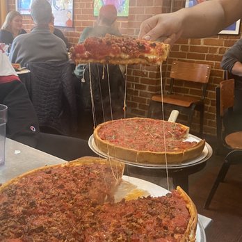 Zachary's Chicago Pizza - Carne and Hot Link Pizza - Pizza Near Me - Berkeley, California