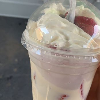 Crazy Corn - Fresas con crema - Mexican Near Me - Seattle, Washington