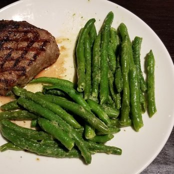 Applebee's Grill + Bar - The steak was ok, green beans was under seasoned - Burgers Near Me - Atwater, California