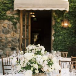 Love Life & Bloom - Our beautiful centerpieces