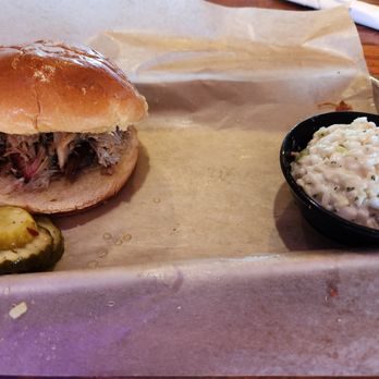 Famous Dave's Bar-B-Que - Pulled Pork with Slaw - Barbeque Near Me - Kansas City, Kansas