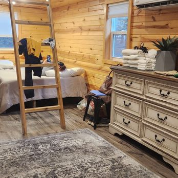 Kimberly Creek Retreat - Vacation Rentals Near Me - Ashland, Nebraska Kimberly Creek Retreat - Vacation Rentals Near Me - Ashland, Nebraska