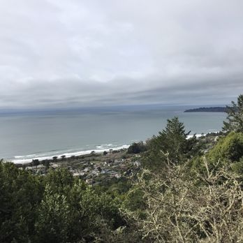 Matt Davis-Steep Ravine Loop - View climbing up the Matt Davis trail from panoramic highway - Hiking Near Me - Stinson Beach, California Matt Davis-Steep Ravine Loop - View climbing up the Matt Davis trail from panoramic highway - Hiking Near Me - Stinson Beach, California
