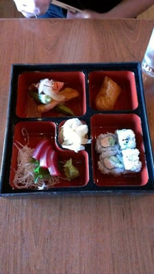 Billy Beach Sushi & Bar by null