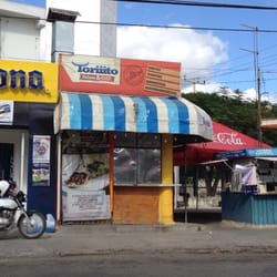 Toriiito Salsas & Grill - Fachada de Toriiito.