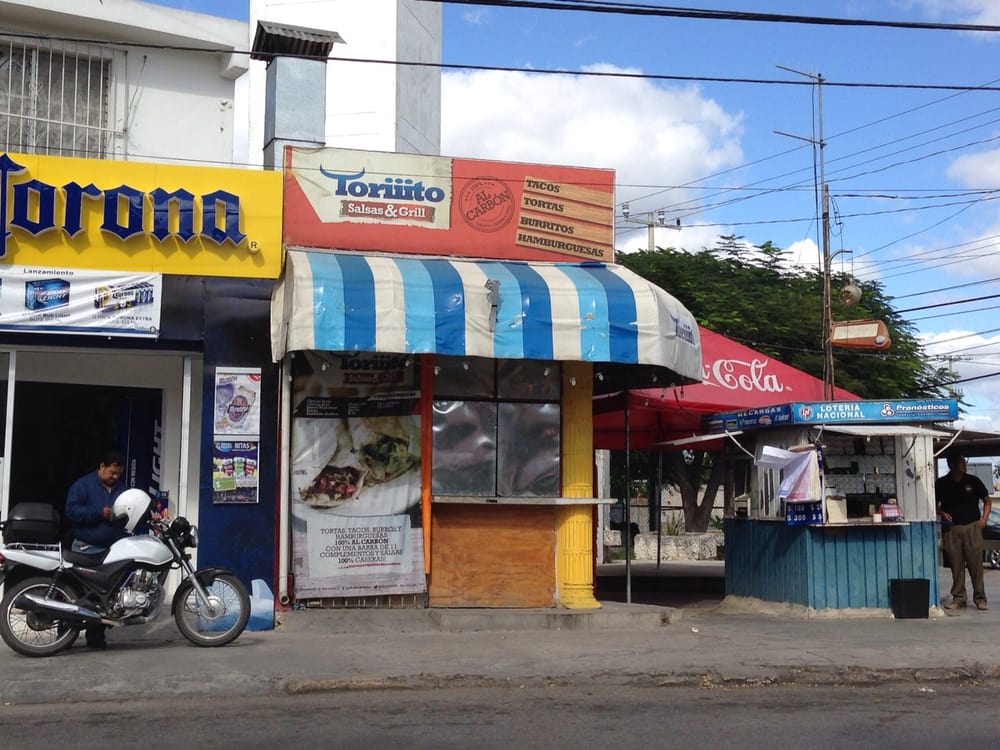 Toriiito Salsas & Grill