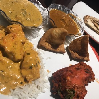 Curry Mantra - Clockwise: Methi Paneer, Desi Chicken, Samosas, Naan, Tandori Chicken, and Tiki Masala! - Indian Near Me - Orlando, Florida Curry Mantra - Clockwise: Methi Paneer, Desi Chicken, Samosas, Naan, Tandori Chicken, and Tiki Masala! - Indian Near Me - Orlando, Florida