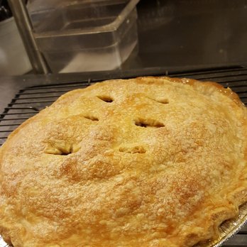 Joseph's Spaghetti Shed - Home made apple pie! - Italian Near Me - Glen, New Hampshire