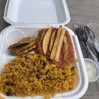 Coqui - Corned Beef and Potatoes - Puerto Rican Near Me - Sanford, Florida