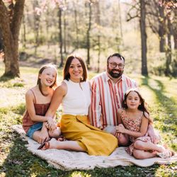 Elyse Rowland Photography - Spring family photos under a gorgeous flowering tree, Kalamazoo Michigan
