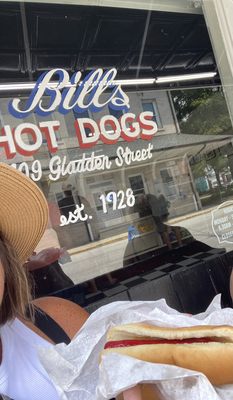 Bill's Hot Dog Stand by null