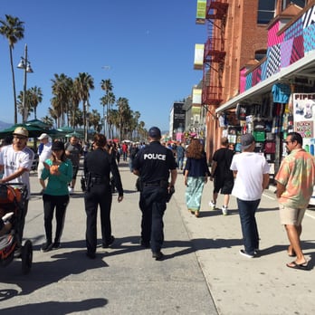 Venice Beach Boardwalk - Beaches Near Me - Venice, California