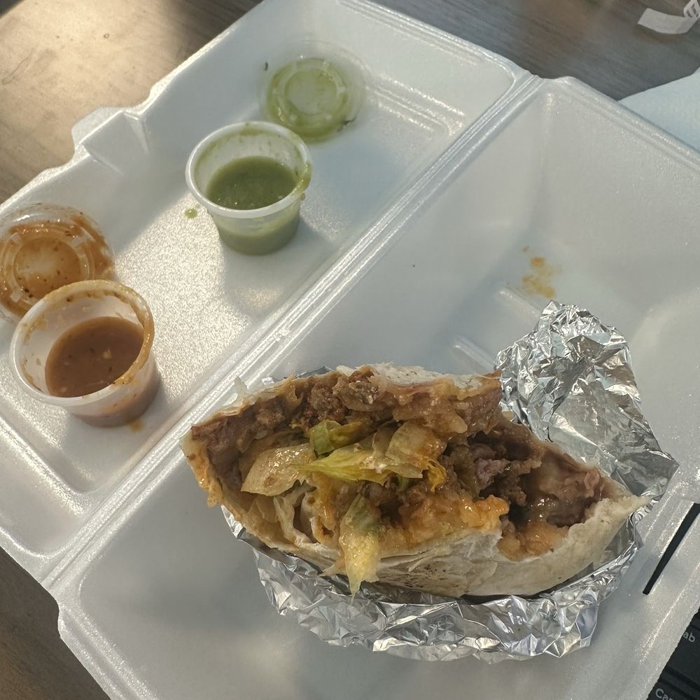 Tete's Tacos - Campechano burrito - Food Trucks Near Me - Centennial, Colorado Tete's Tacos - Campechano burrito - Food Trucks Near Me - Centennial, Colorado