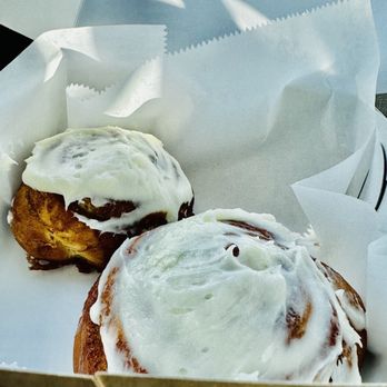 The Jelly Cabinet - Cinnamon rolls - Bakeries Near Me - Wilmington, North Carolina