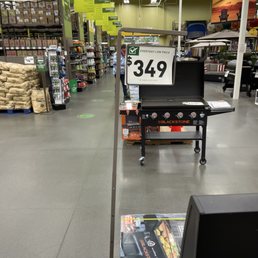 Center aisle Center aisle
