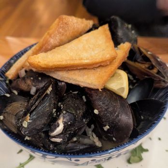 Fords Black & Blue - Coconut curry mussels - Seafood Near Me - Groton, Connecticut Fords Black & Blue - Coconut curry mussels - Seafood Near Me - Groton, Connecticut