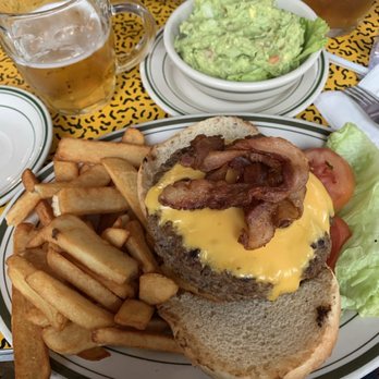 Jackson Hole - GUYS, YOU DO NOT GET THIS AMNT OF GUAC. - Burgers Near Me - East Elmhurst, New York Jackson Hole - GUYS, YOU DO NOT GET THIS AMNT OF GUAC. - Burgers Near Me - East Elmhurst, New York