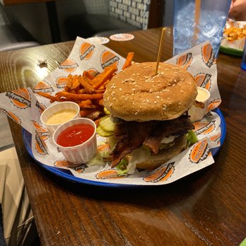 Bad Daddys Burger Bar - Burgers Near Me - Chamblee, Georgia