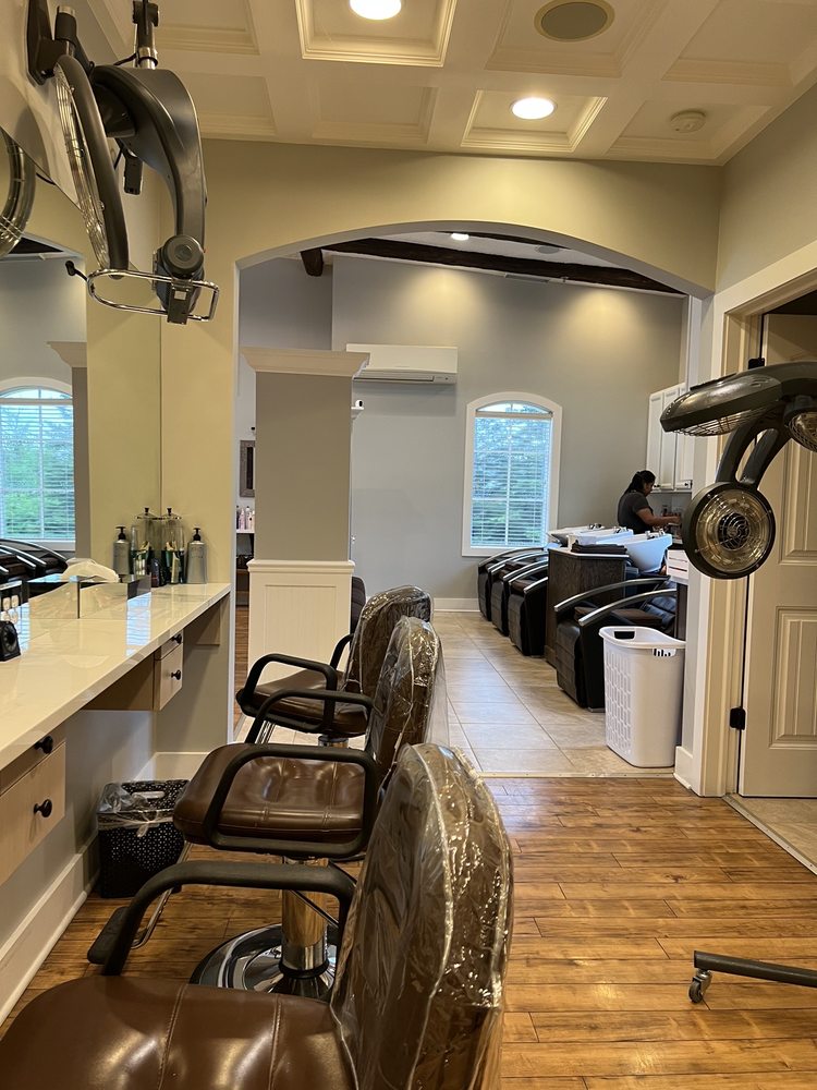 THE RED COTTAGE SALON AND SPA Updated October 2024 36 Photos & 51