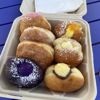 Kauai Bakery - Bakeries Near Me - Lihue, Hawaii