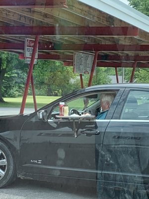Mac's Drive-In by null