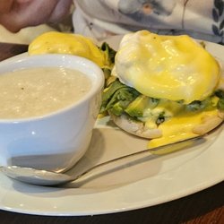 Avocado benedict