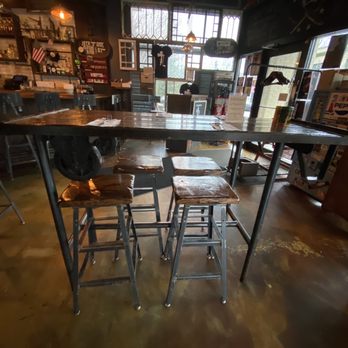 Allen Burger Venture - cool tables - Burgers Near Me - Buffalo, New York Allen Burger Venture - cool tables - Burgers Near Me - Buffalo, New York