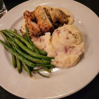 Common Man Restaurant - Apple Walnut Chicken - American Near Me - Claremont, New Hampshire