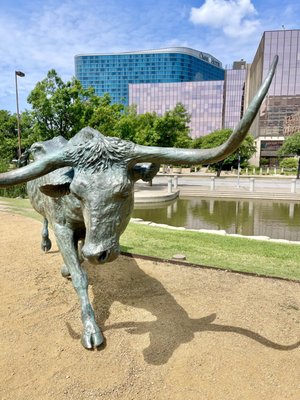 Pioneer Plaza by null