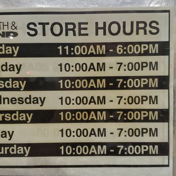 Bed Bath & Beyond - Hours. Since they neglected to post those details. - Department Stores Near Me - Chandler, Arizona