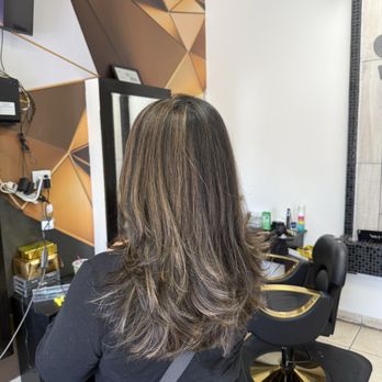 TJ Hair Salon - Muy bonito trabajo la chica muy amable 10 de 10 - Waxing Near Me - Hawthorne, California TJ Hair Salon - Muy bonito trabajo la chica muy amable 10 de 10 - Waxing Near Me - Hawthorne, California