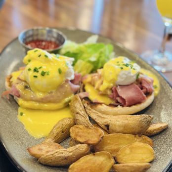 Pacific Standard Prime - Eggs Benedict - Steakhouses Near Me - Redondo Beach, California