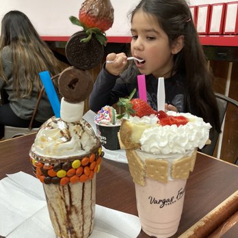 Vargas Fruiteria - Reese's and Cheesecake Freakshakes - Juice Bars & Smoothies Near Me - Springdale, Arkansas