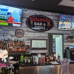 Bulldogs Bar & Grill