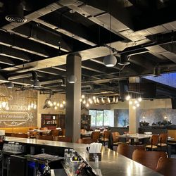 Flights Craft Bar & Kitchen