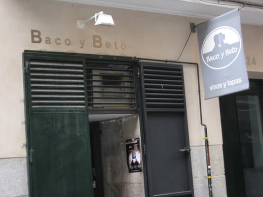 Tapas beer y vinos by null