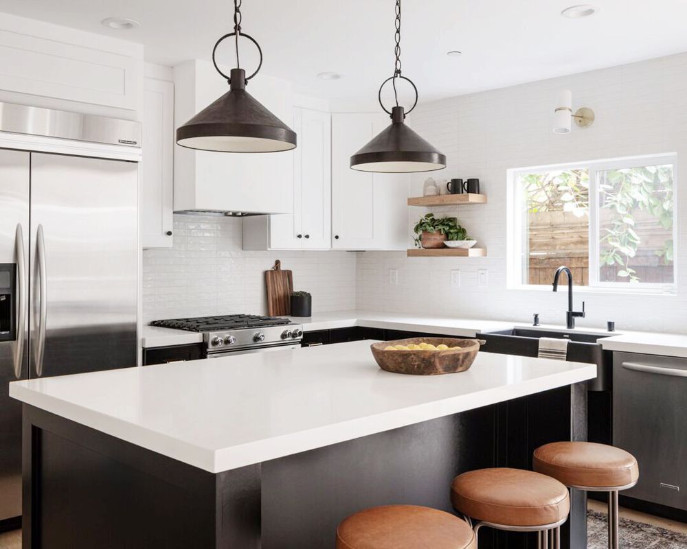 Slide of Avid Construction