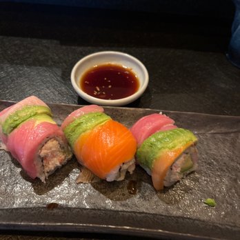 Taka - Rainbow Roll - Sushi Bars Near Me - San Diego, California