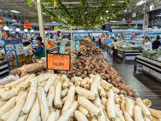 Hong Kong Supermarket by null