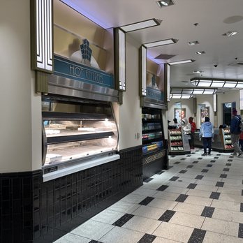 Studio Cafe - Inside - Vegan Near Me - Universal City, California