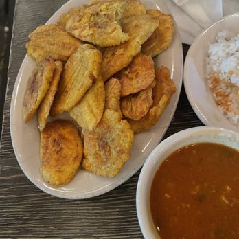 Malecon Restaurant - Tostones - Dominican Near Me - New York, New York