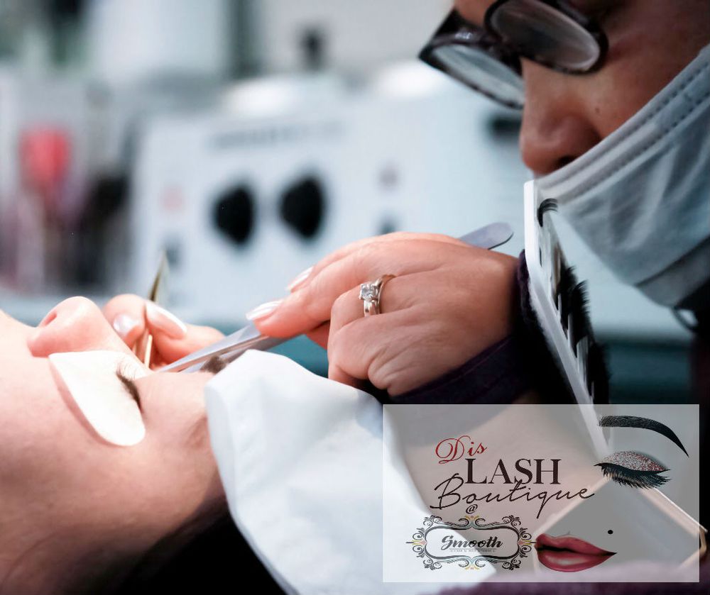 Dis Lash Boutique Logo
