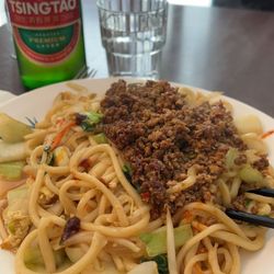 Les Nouilles Fraiches - Zha Jiang Noodles