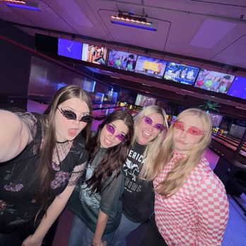 Emerald Lanes - Bowling alley - Bowling Near Me - Boise, Idaho Emerald Lanes - Bowling alley - Bowling Near Me - Boise, Idaho