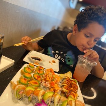 Xushi Ko - Lemon Wedge Vegas Mexican - Japanese Near Me - Dearborn, Michigan