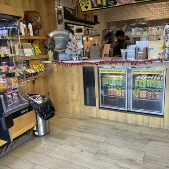 Juice Crafters - Inside - Juice Bars & Smoothies Near Me - Los Angeles, California Juice Crafters - Inside - Juice Bars & Smoothies Near Me - Los Angeles, California
