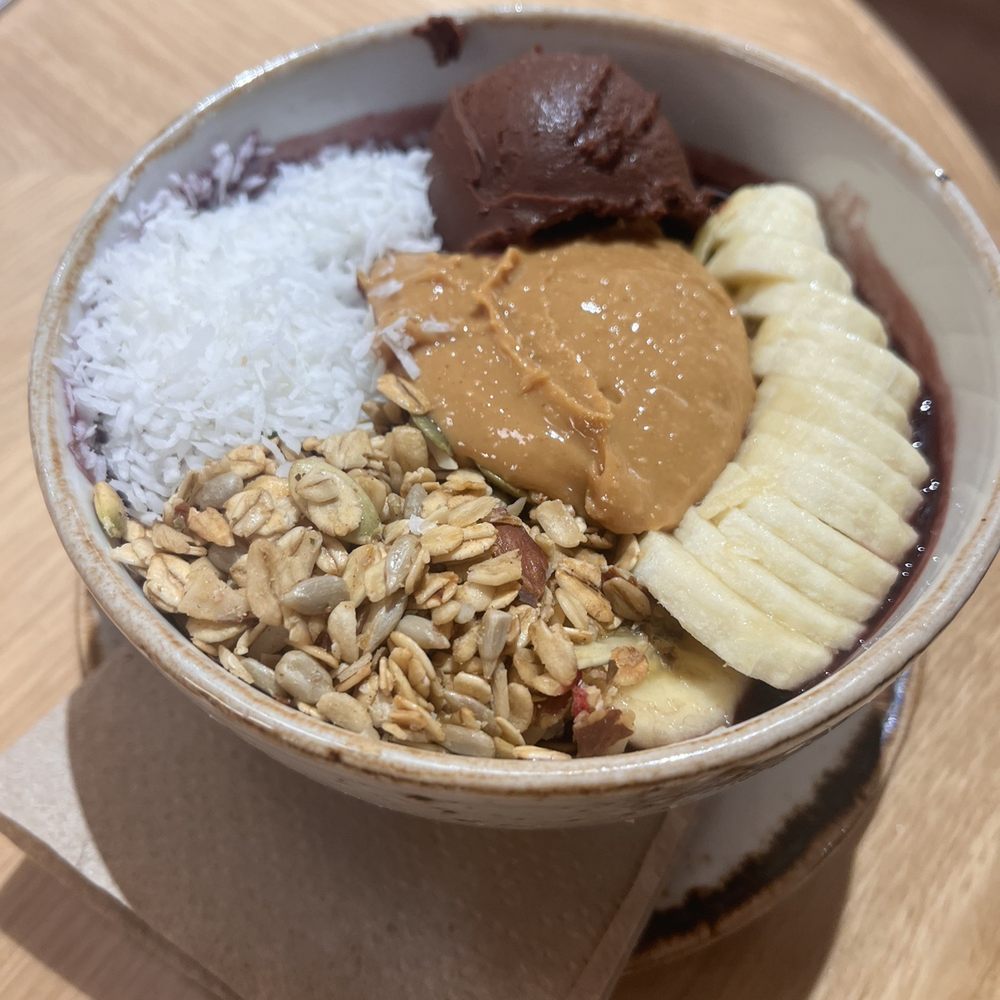 Life Alive Organic Cafe - PB Cup Acai Bowl - Vegetarian Near Me - Cambridge, Massachusetts Life Alive Organic Cafe - PB Cup Acai Bowl - Vegetarian Near Me - Cambridge, Massachusetts